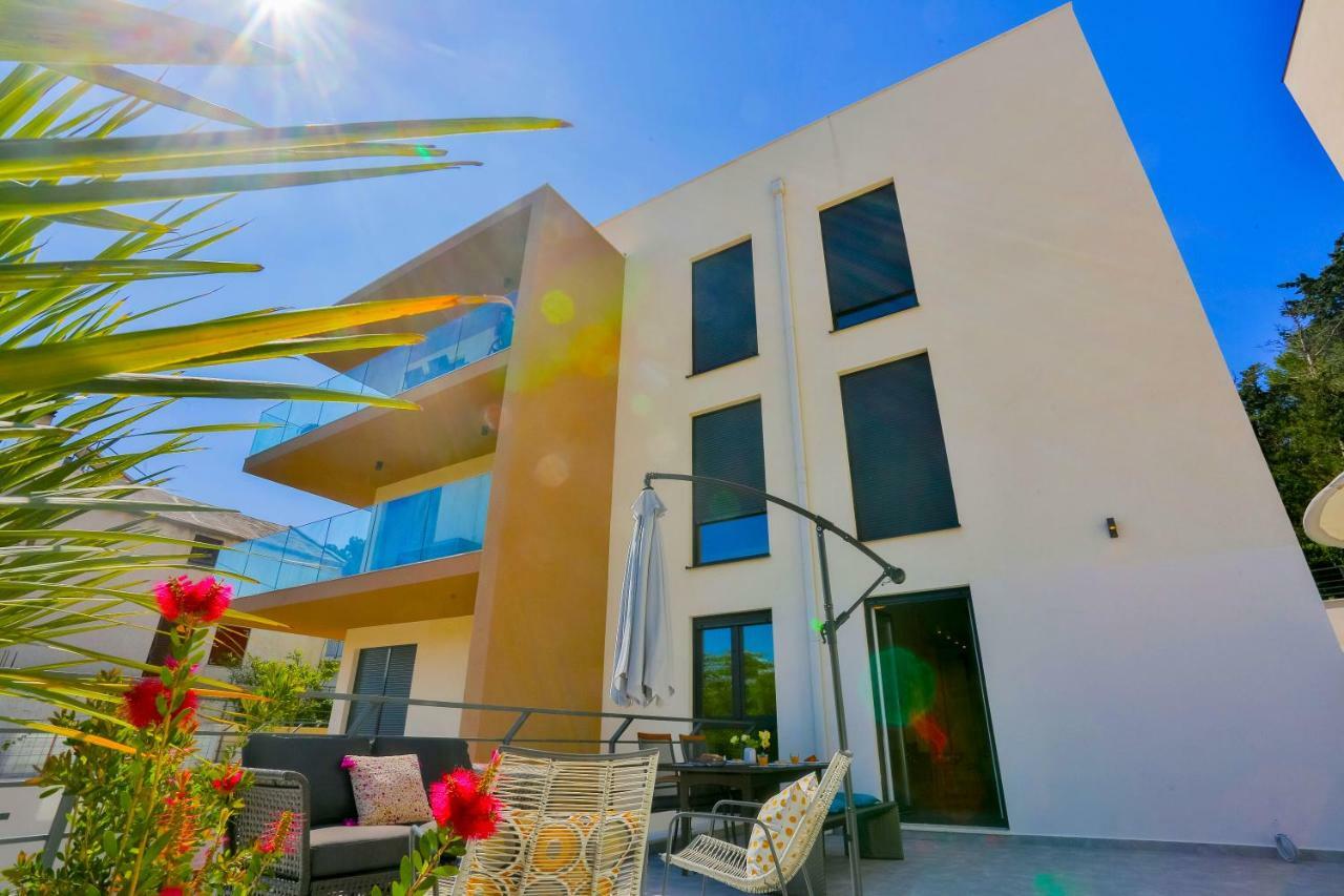 Luxury Urban Villa Apartments With Jacuzzi Split Ngoại thất bức ảnh