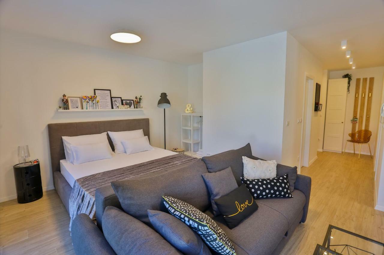 Luxury Urban Villa Apartments With Jacuzzi Split Ngoại thất bức ảnh