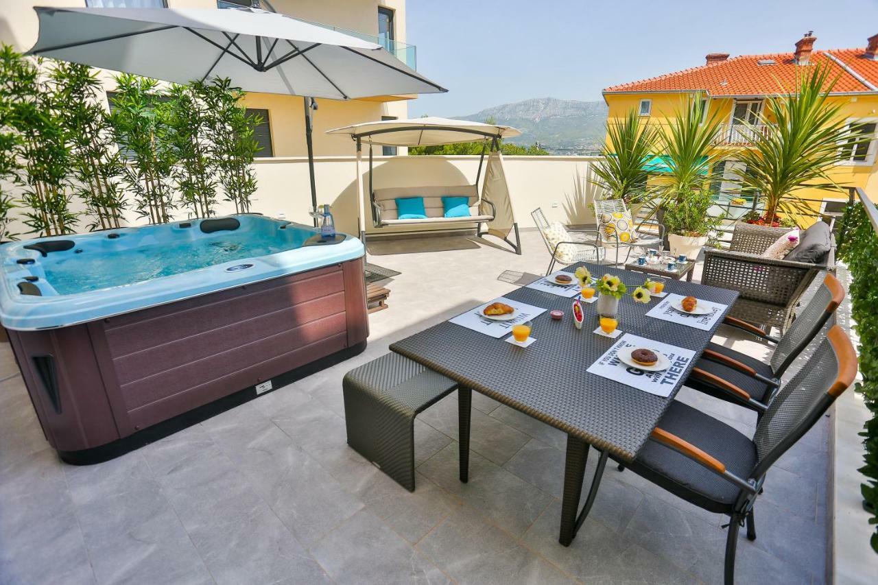 Luxury Urban Villa Apartments With Jacuzzi Split Ngoại thất bức ảnh