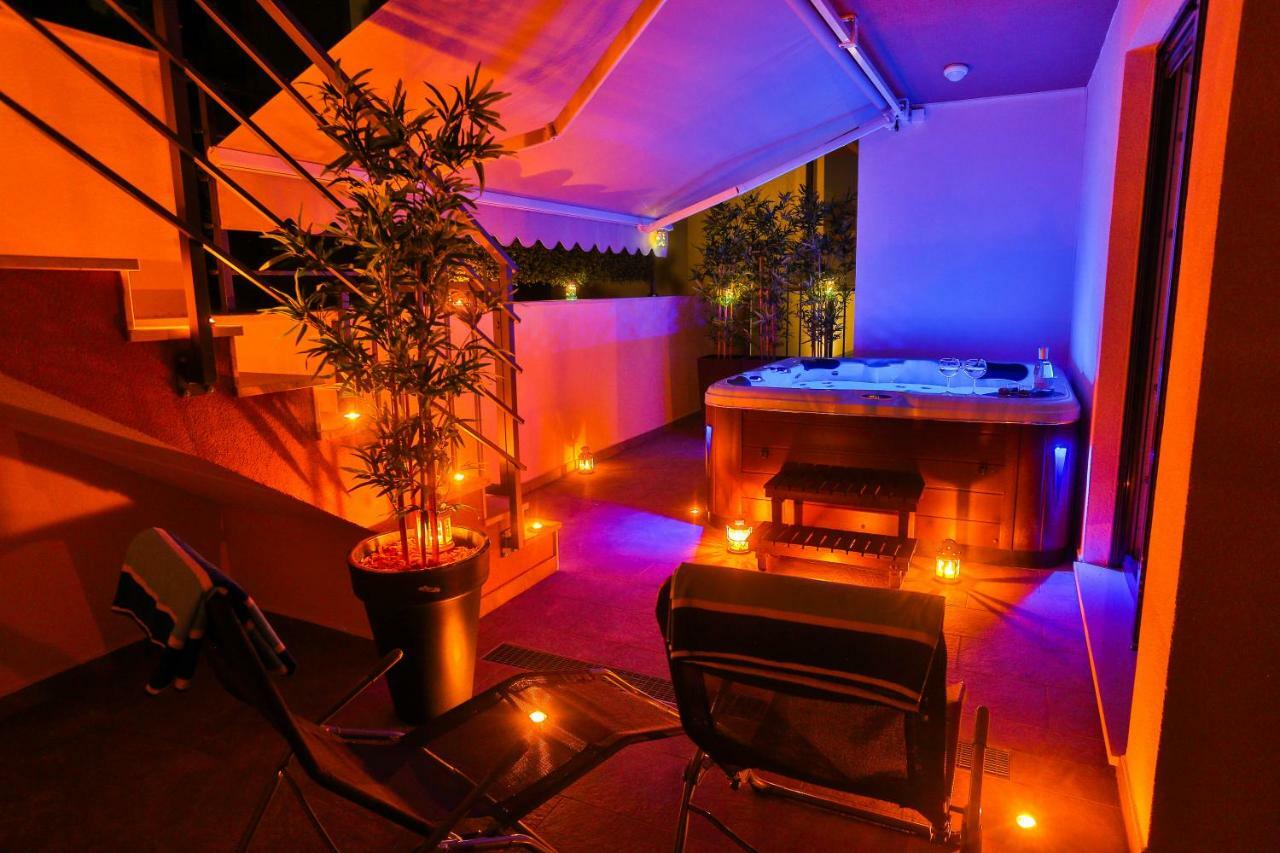 Luxury Urban Villa Apartments With Jacuzzi Split Ngoại thất bức ảnh