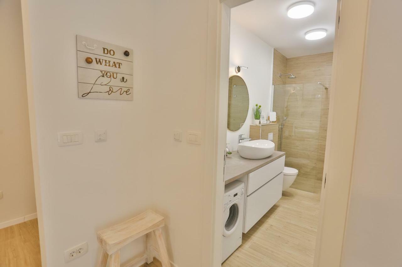 Luxury Urban Villa Apartments With Jacuzzi Split Ngoại thất bức ảnh